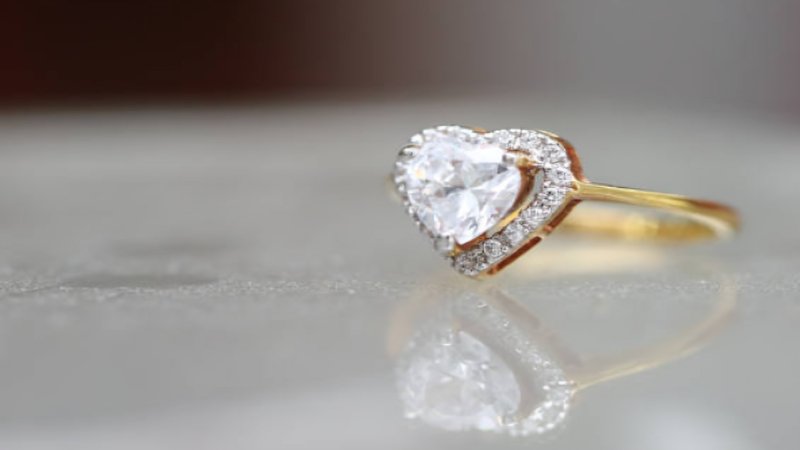 Moissanite